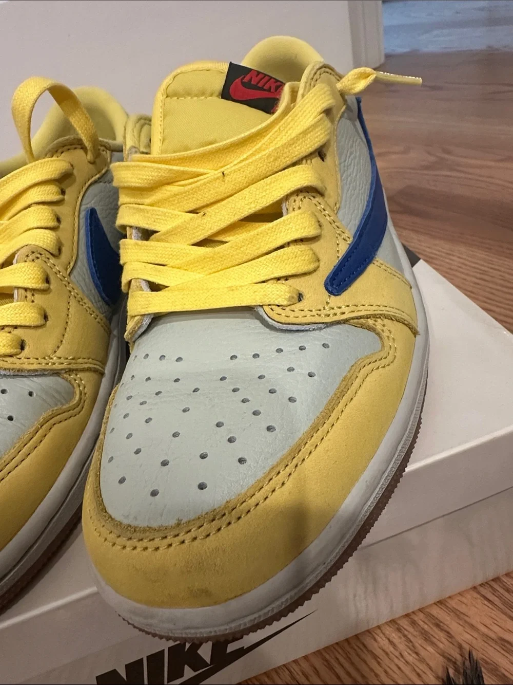 Nike Travis Scott x Air Jordan Yellow Blue DZ4137 700
